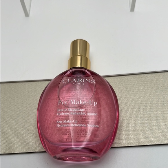 Clarins Paris Fix’ Make-Up Setting Spray for aFlawless Finish Sets 15ml NWOT Box - Picture 6 of 8